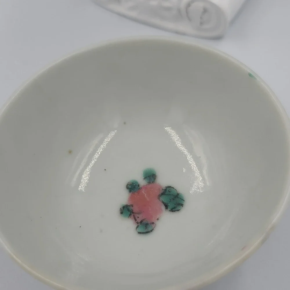 Antique Chinese Porcelain Famille Rose Floral Small Bowl Cup Hand Painted